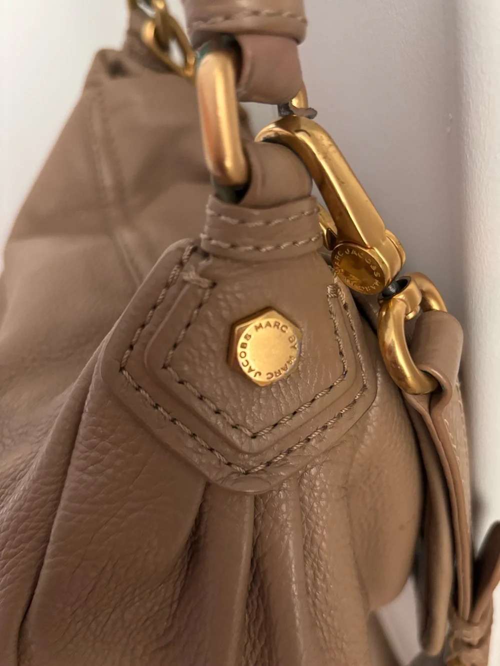 Marc by Marc Jacobs Taupe Pebbled Leather Shoulder Bag with Gold Hardware